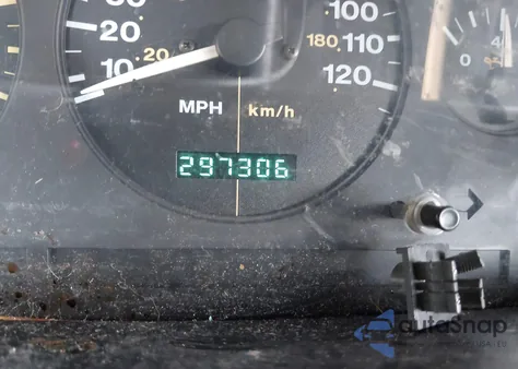 1997 Jeep Grand Cherokee Laredo/Tsi from USA, damaged, VIN 1J4GZ58S1VC603868